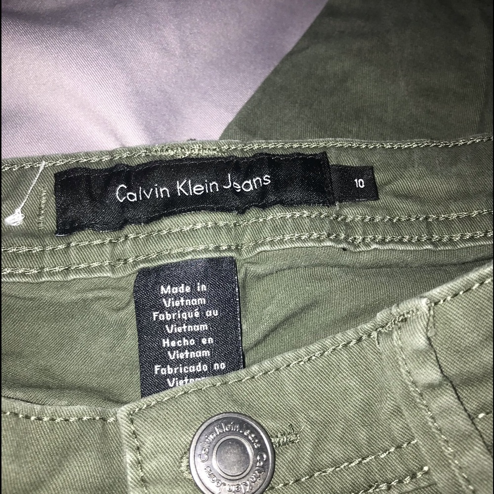 Calvin Klein khaki capris - Picture 2 of 3